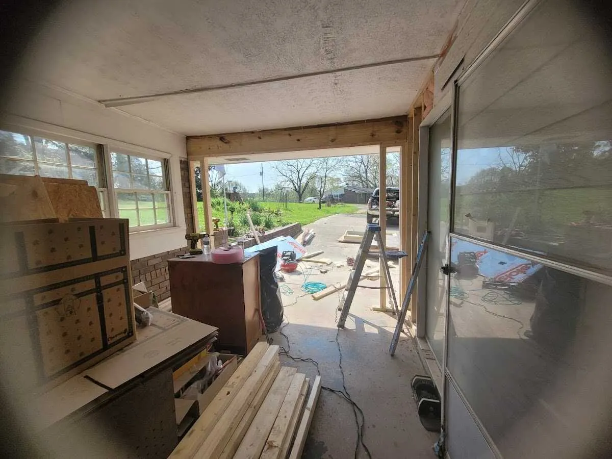 Air movers and dehumidifier for Drying & Dehumidification in Canal Fulton